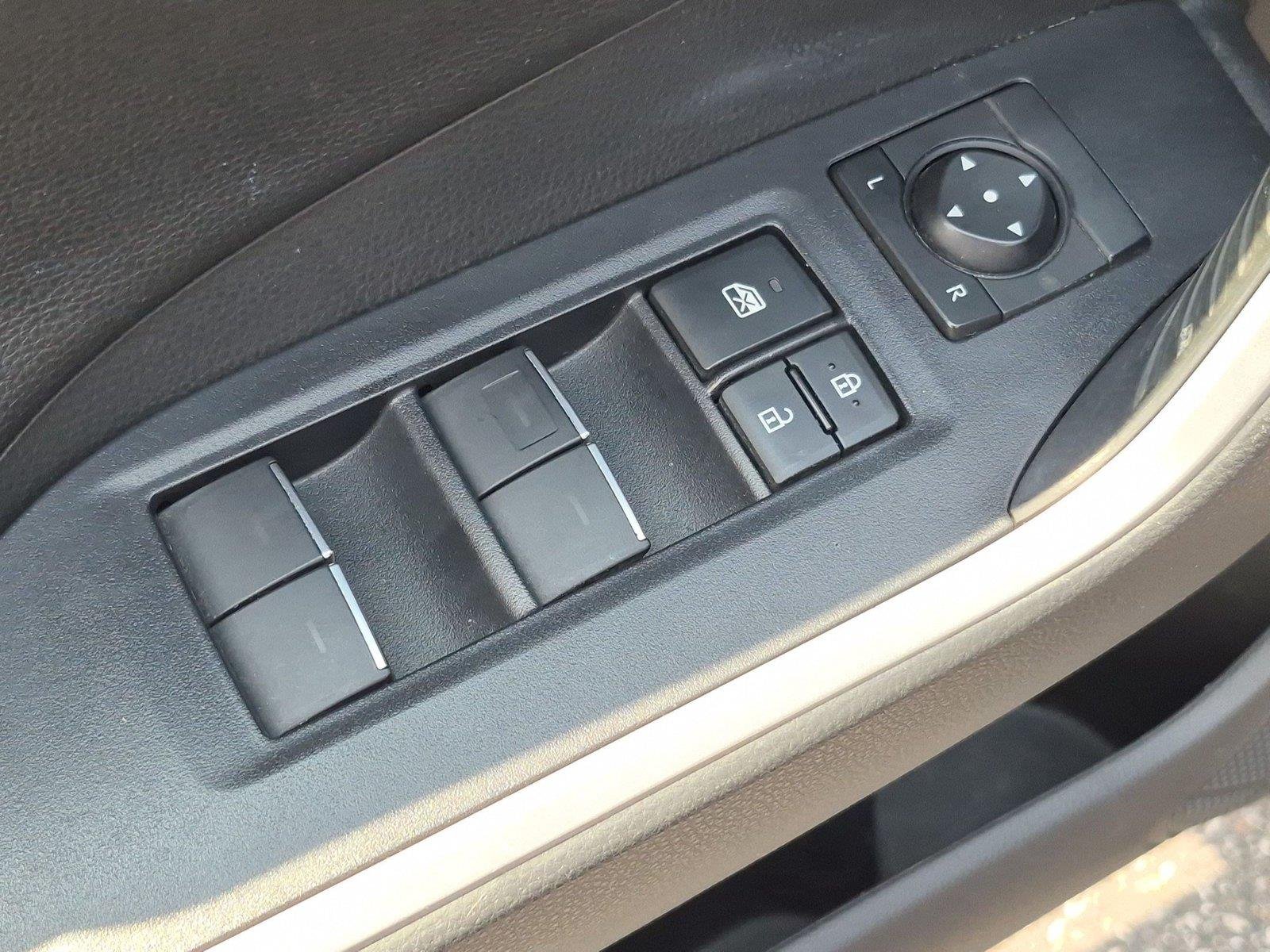 Used 2022  Toyota XSE image 16