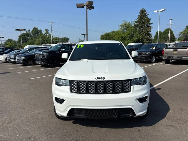 Used 2019 White Jeep Altitude image 5