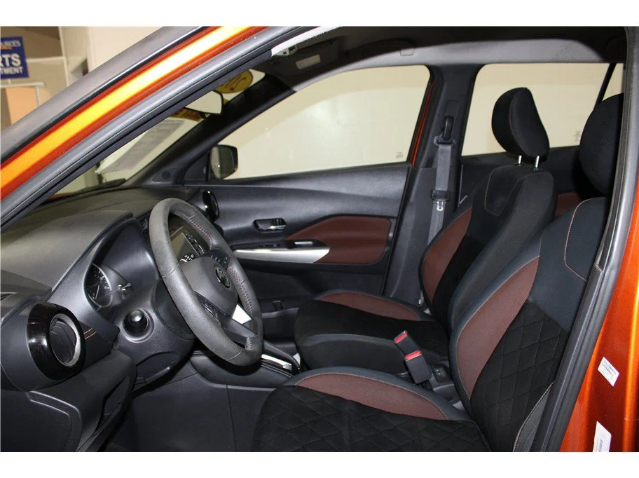 Used 2020 Monarch Orange/Super Black Nissan SR image 10