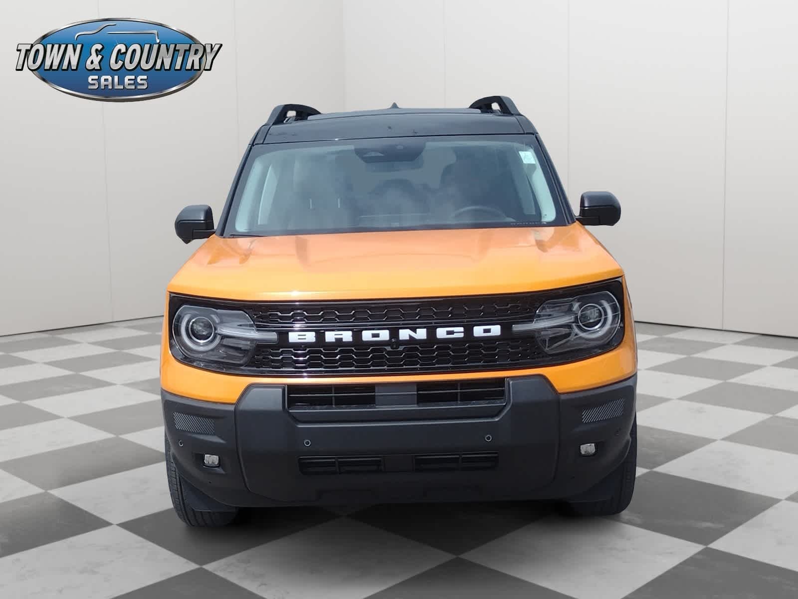 New 2026 Orange Fury Metallic Tri-Coat Ford Outer Banks image 2