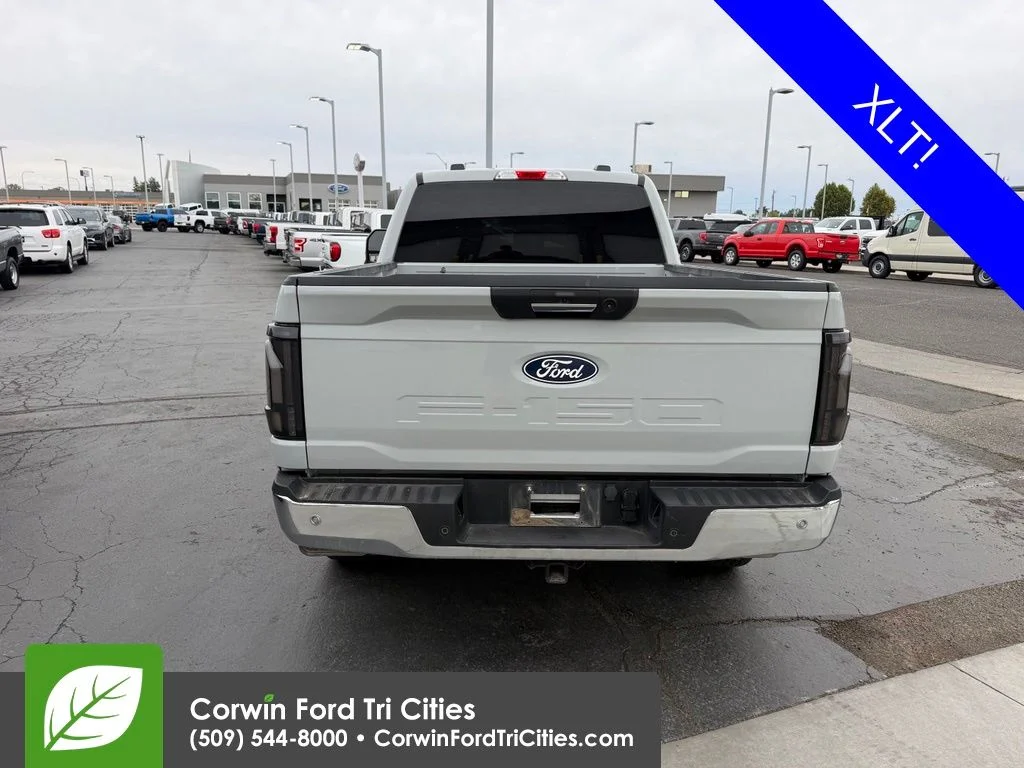 Used 2024 Avalanche Ford XLT image 8