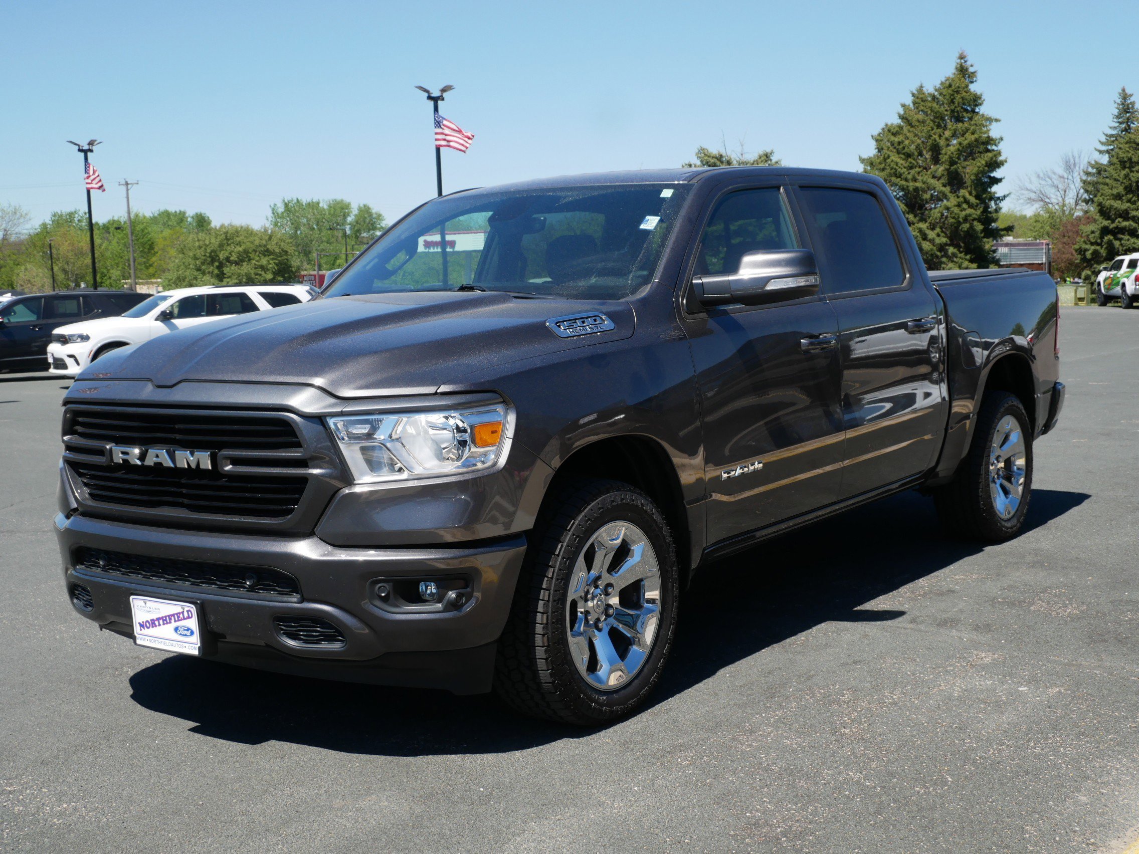 Used 2019 Granite Crystal Metallic Clearcoat Ram Big Horn/Lone Star image 4