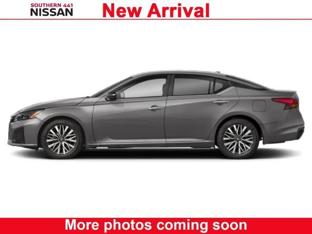 New 2026 Gray Nissan 2.5 SV image 4