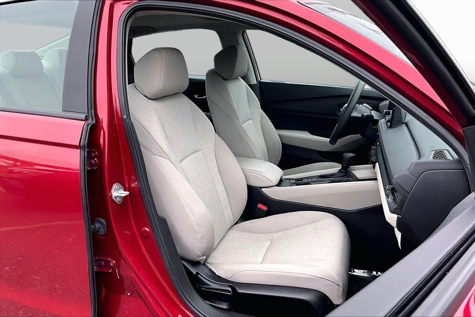 2024 Honda Accord EX - Photo 9