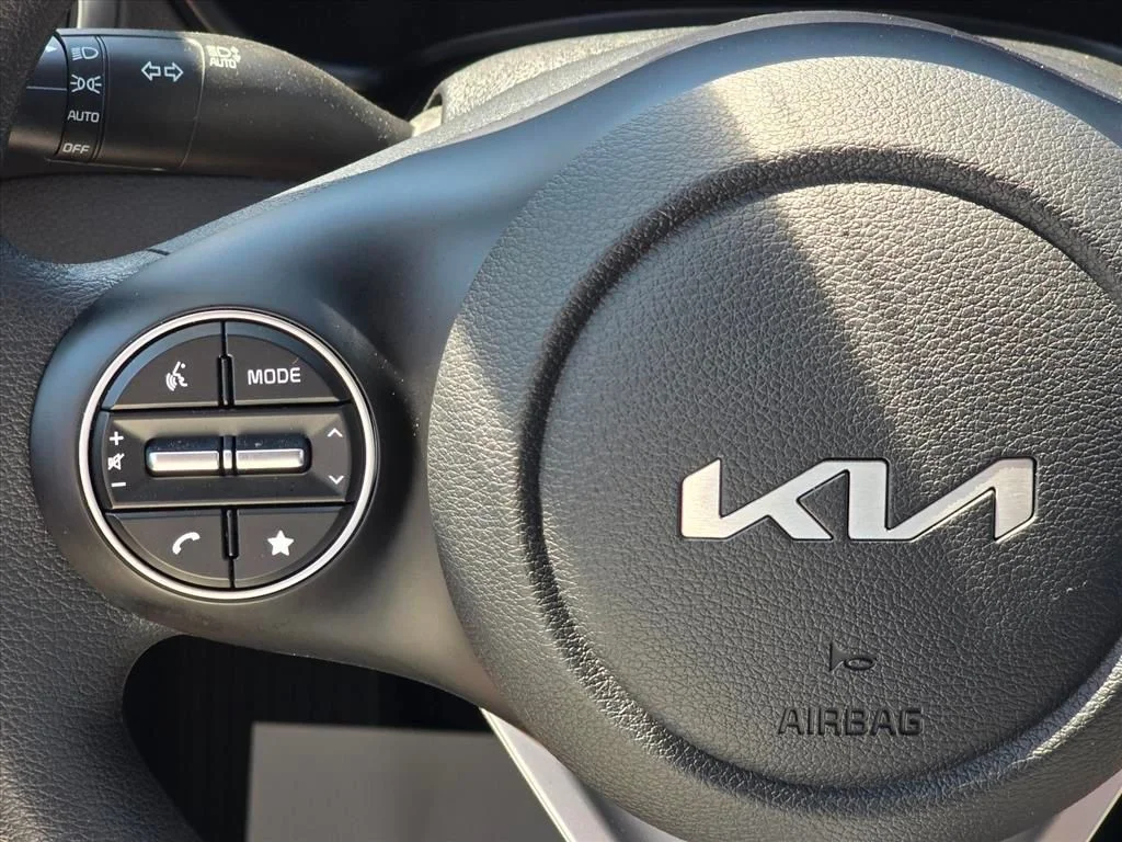 Used 2024 White Kia LX image 15