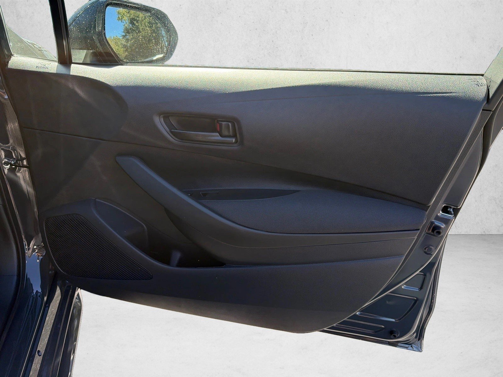 New 2027 Underground Toyota LE image 14