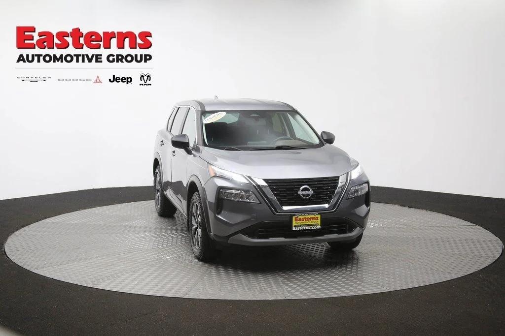 Used 2023 Gray Nissan SV image 51