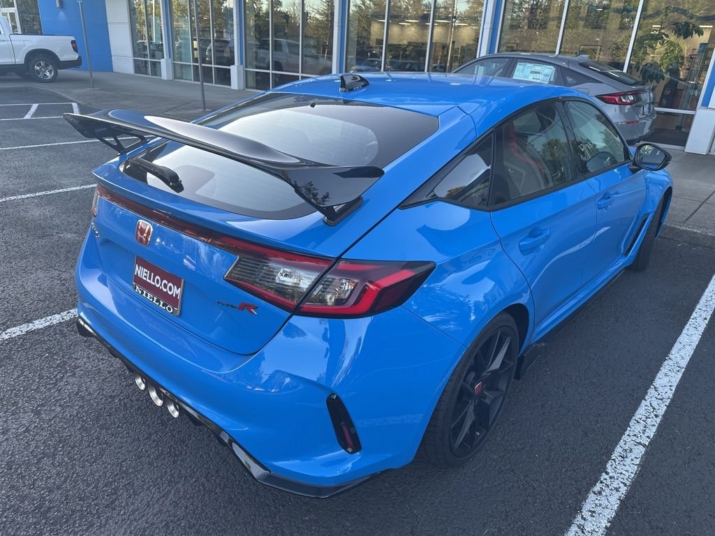 Used 2025 Boost Blue Pearl Honda  image 4