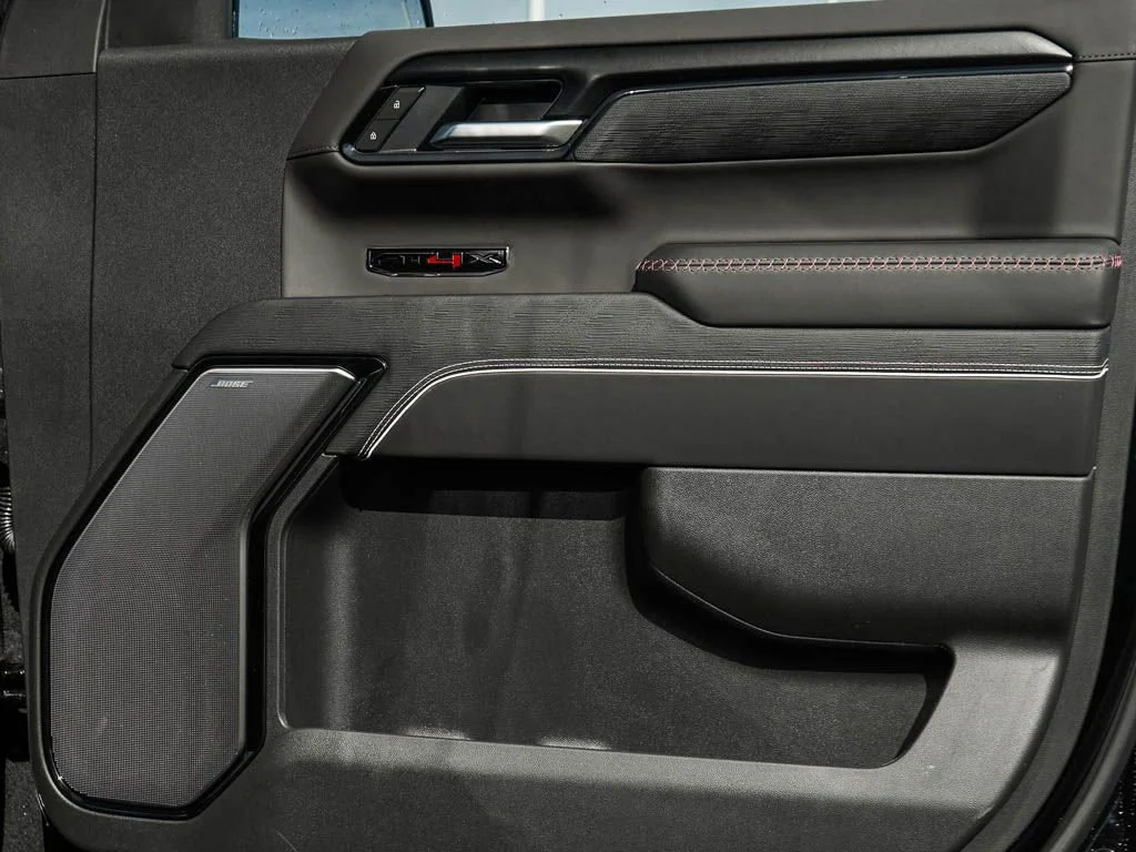 2026 GMC Sierra 1500 AT4X - Photo 8