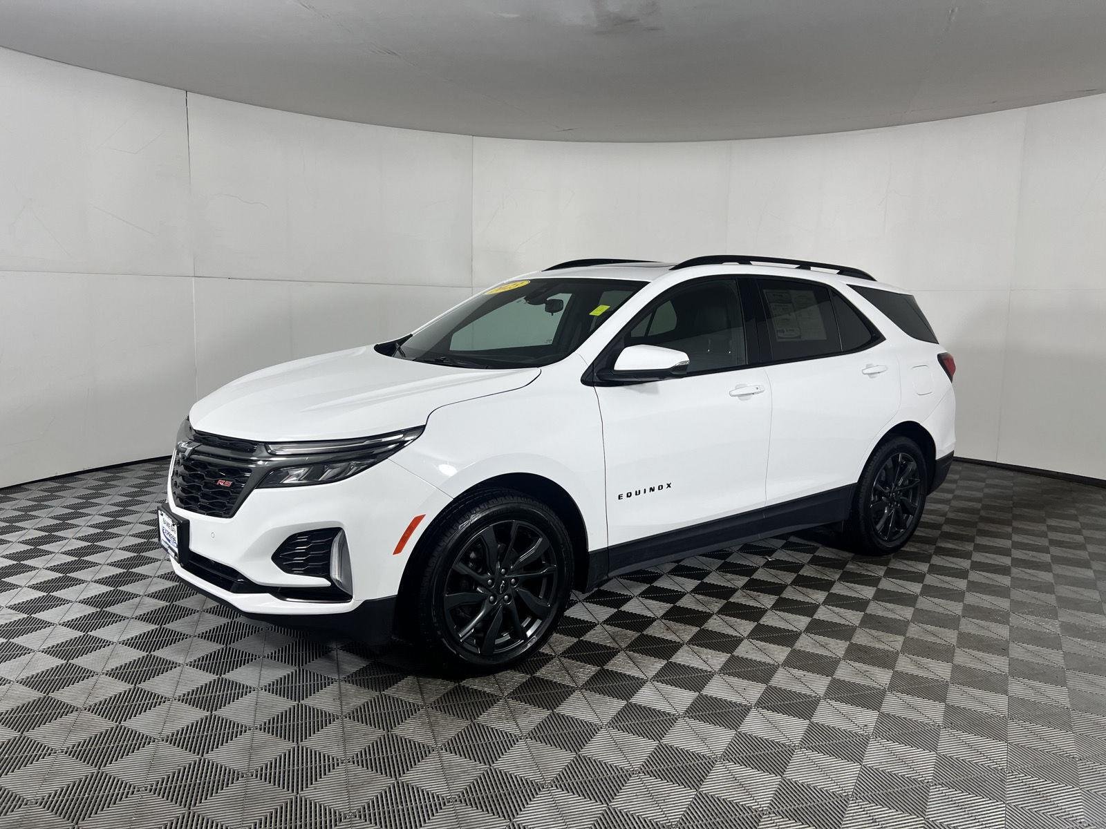 Used 2023 Summit White Chevrolet RS image 22