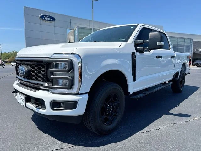 2024 Ford F-250 XL 4x4 Crew Cab 6-3/4' Box's photo