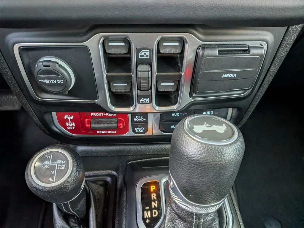 Used 2025 Gray Jeep Rubicon 4xe image 20