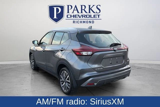 Used 2024 Gray Nissan SV image 5