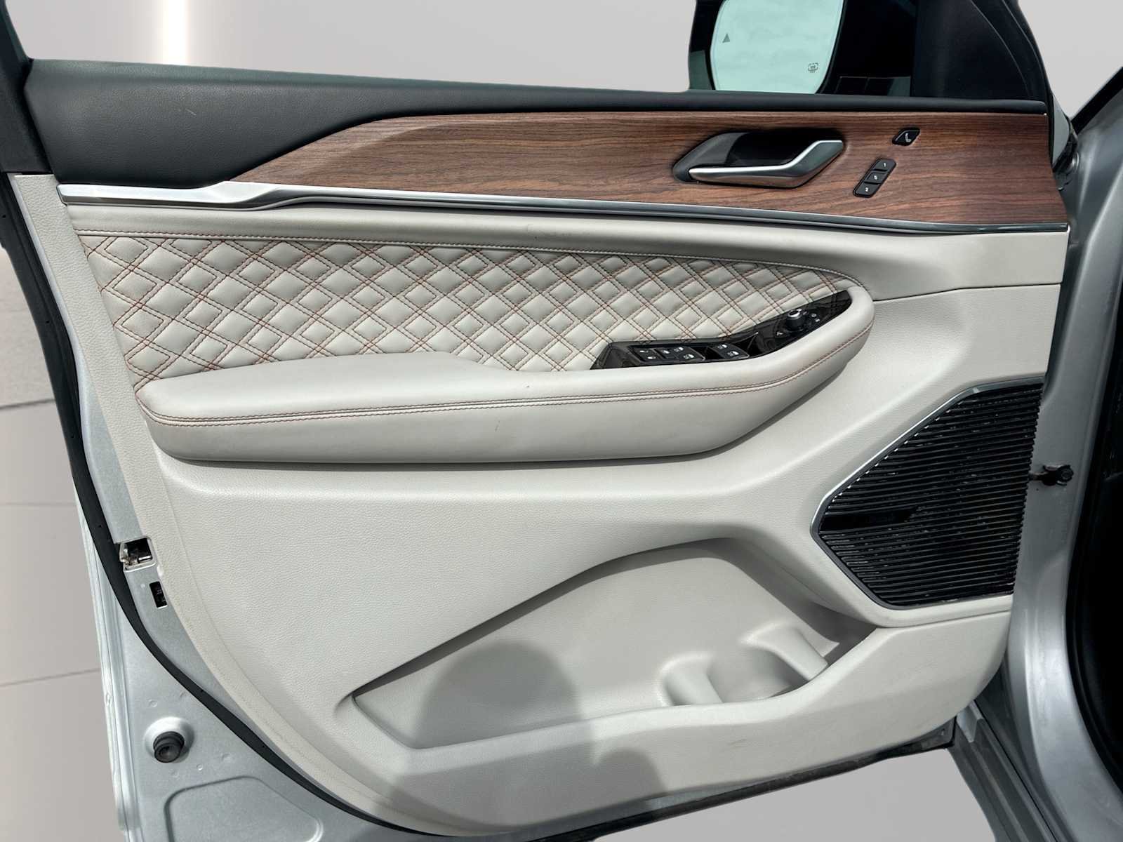 2021 Jeep Grand Cherokee L Summit - Photo 23