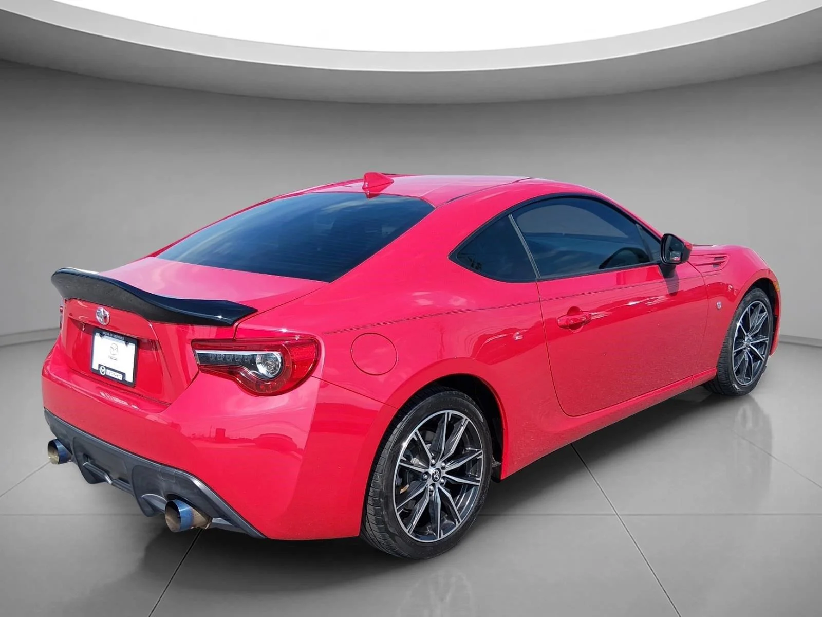 Used 2017 Ablaze Toyota 860 Special Edition image 5
