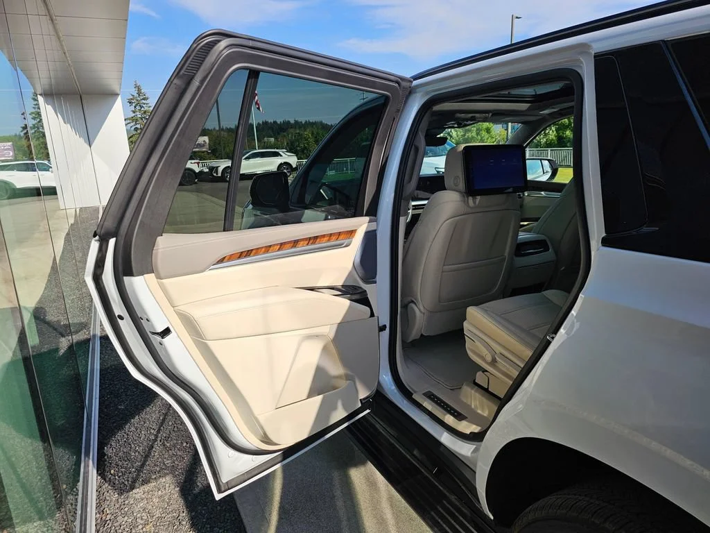 New 2026 Vibrant White Tricoat Cadillac Platinum Sport image 16