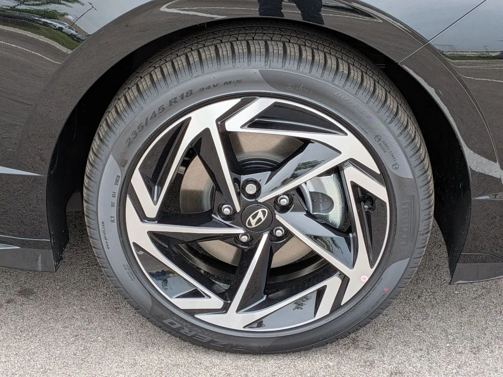 New 2026 Black Hyundai SEL Sport image 9