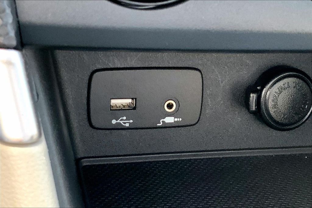 Used 2023 Blue Subaru Base image 15