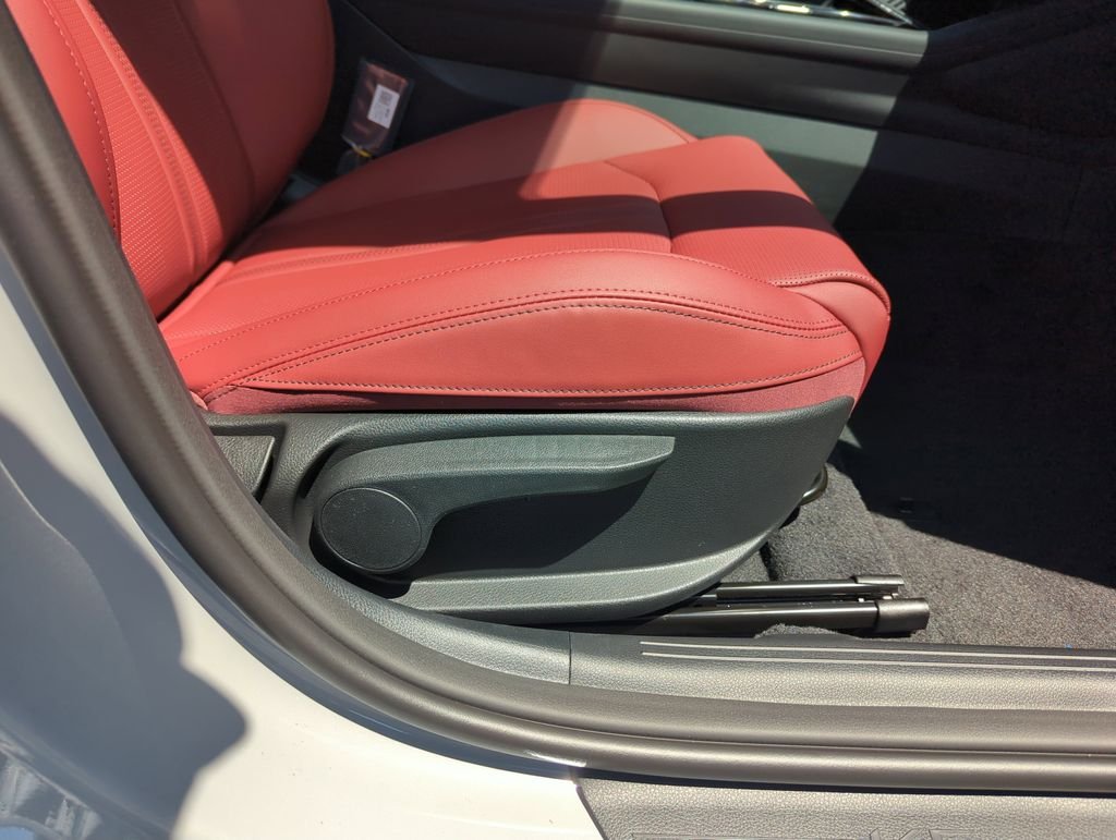 New 2026 Wolf Gray Kia GT-Line image 39