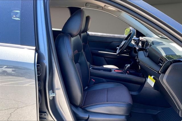 Used 2025 Gray Nissan SR image 7