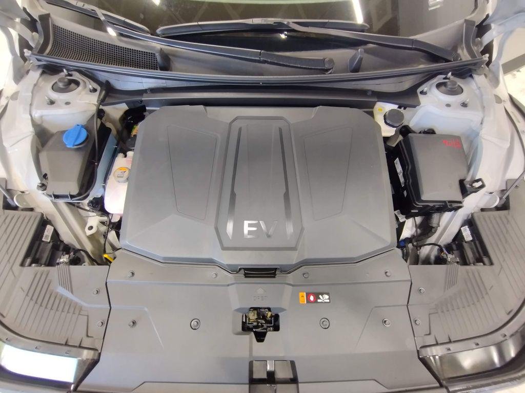 New 2026 Cyber Gray Hyundai SEL image 8