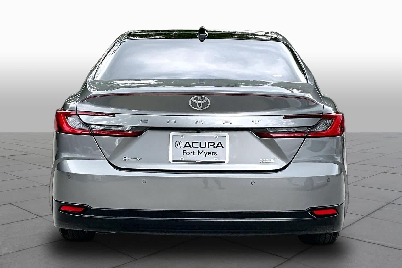 Used 2025 Heavy Metal Toyota XLE image 5