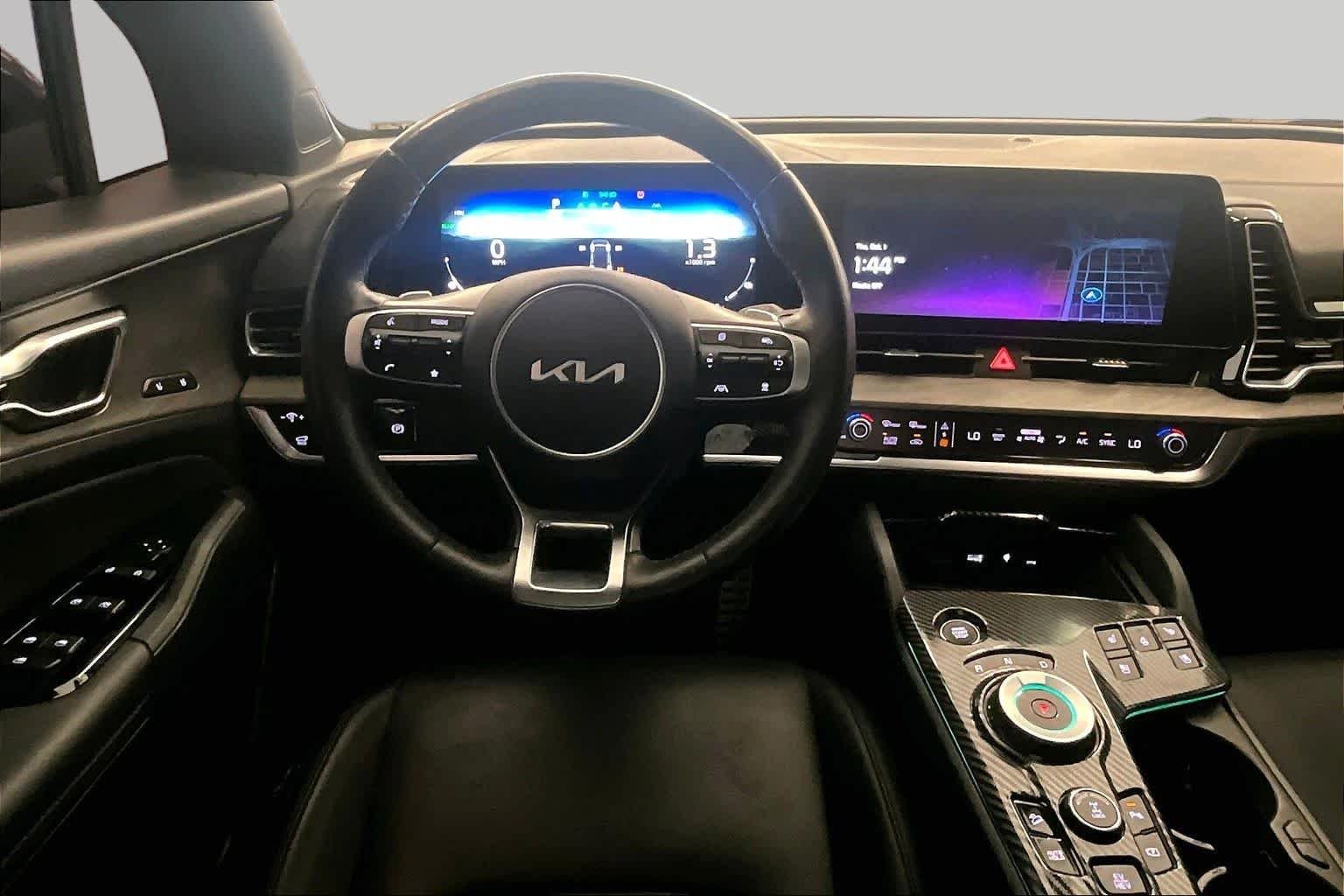 Used 2024 Dawning Red Kia X-Line Prestige image 5