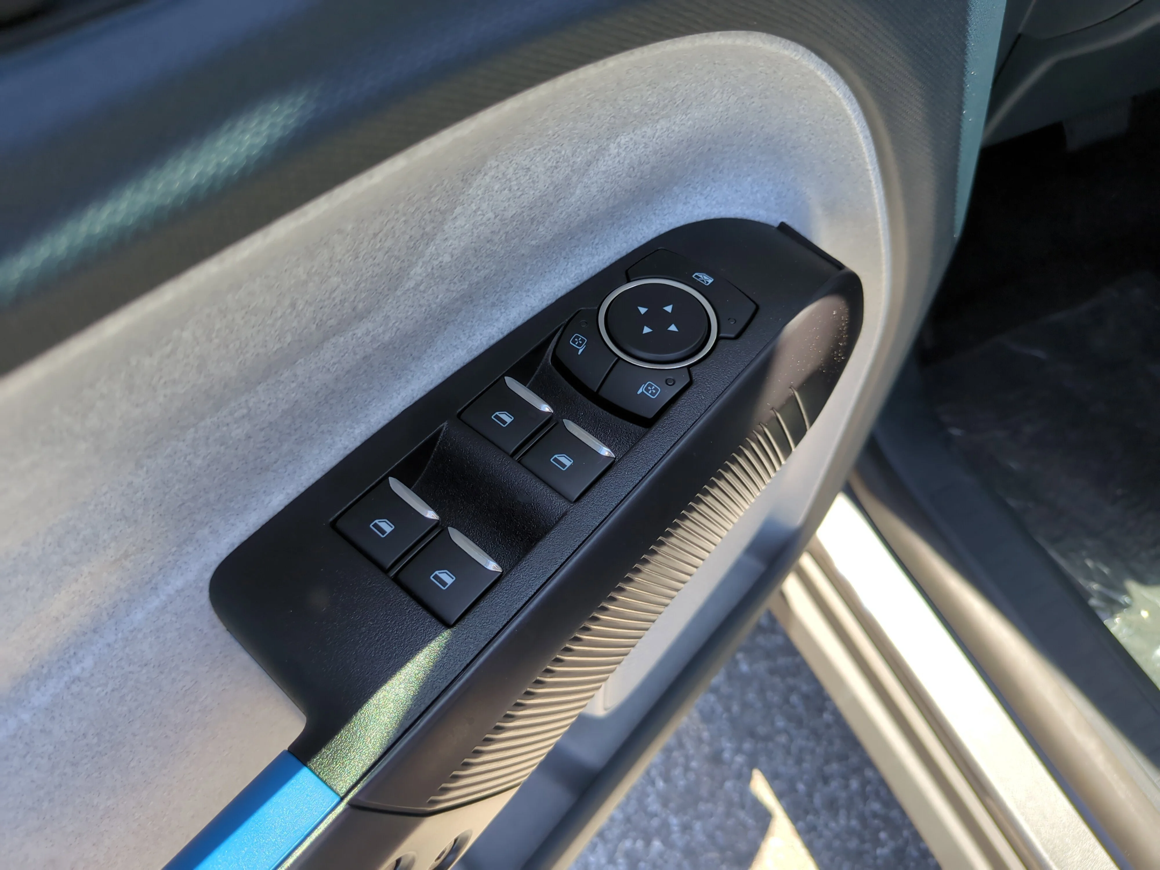 2025 Ford Maverick XLT - Photo 17
