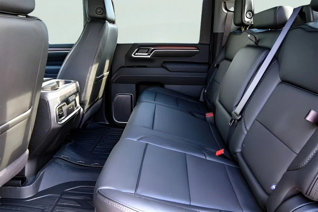 Used 2025 Onyx Black GMC Denali image 20