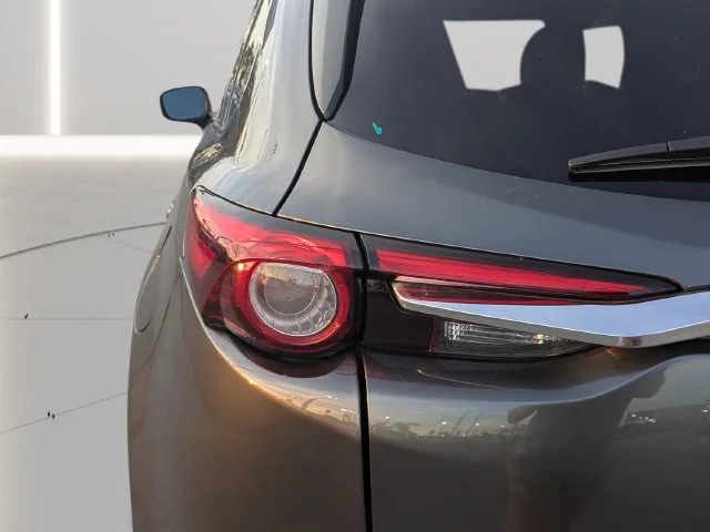 Used 2021 Gray Mazda Signature image 8
