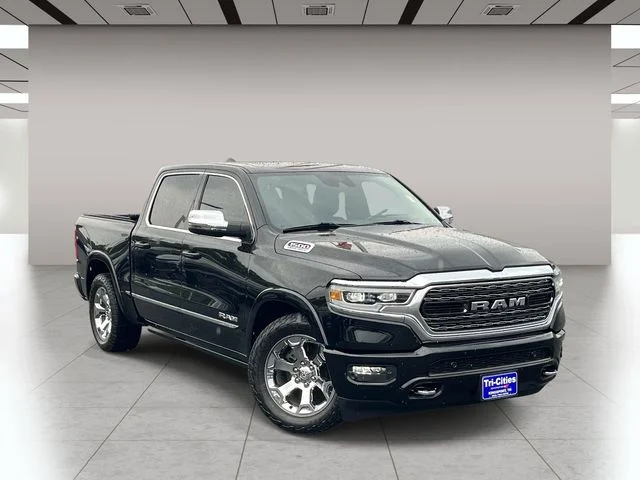 2023 RAM 1500 Limited 4x4 Crew Cab 5'7's photo