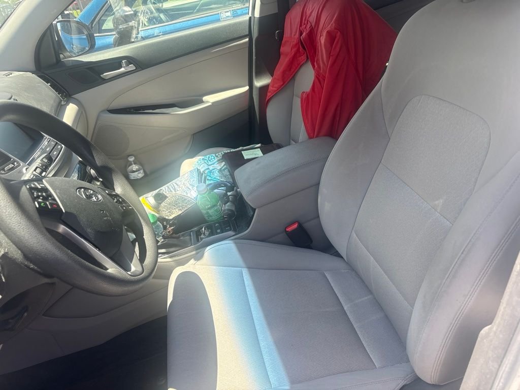 Used 2018 White Hyundai SEL image 10