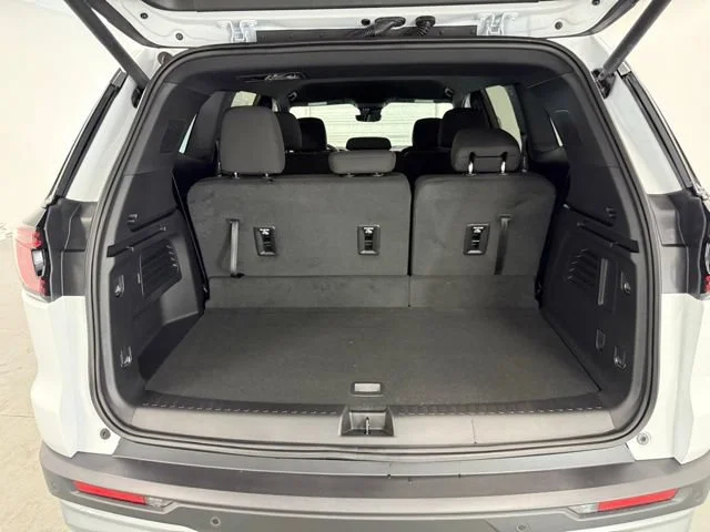 New 2026 Summit White GMC Elevation image 8