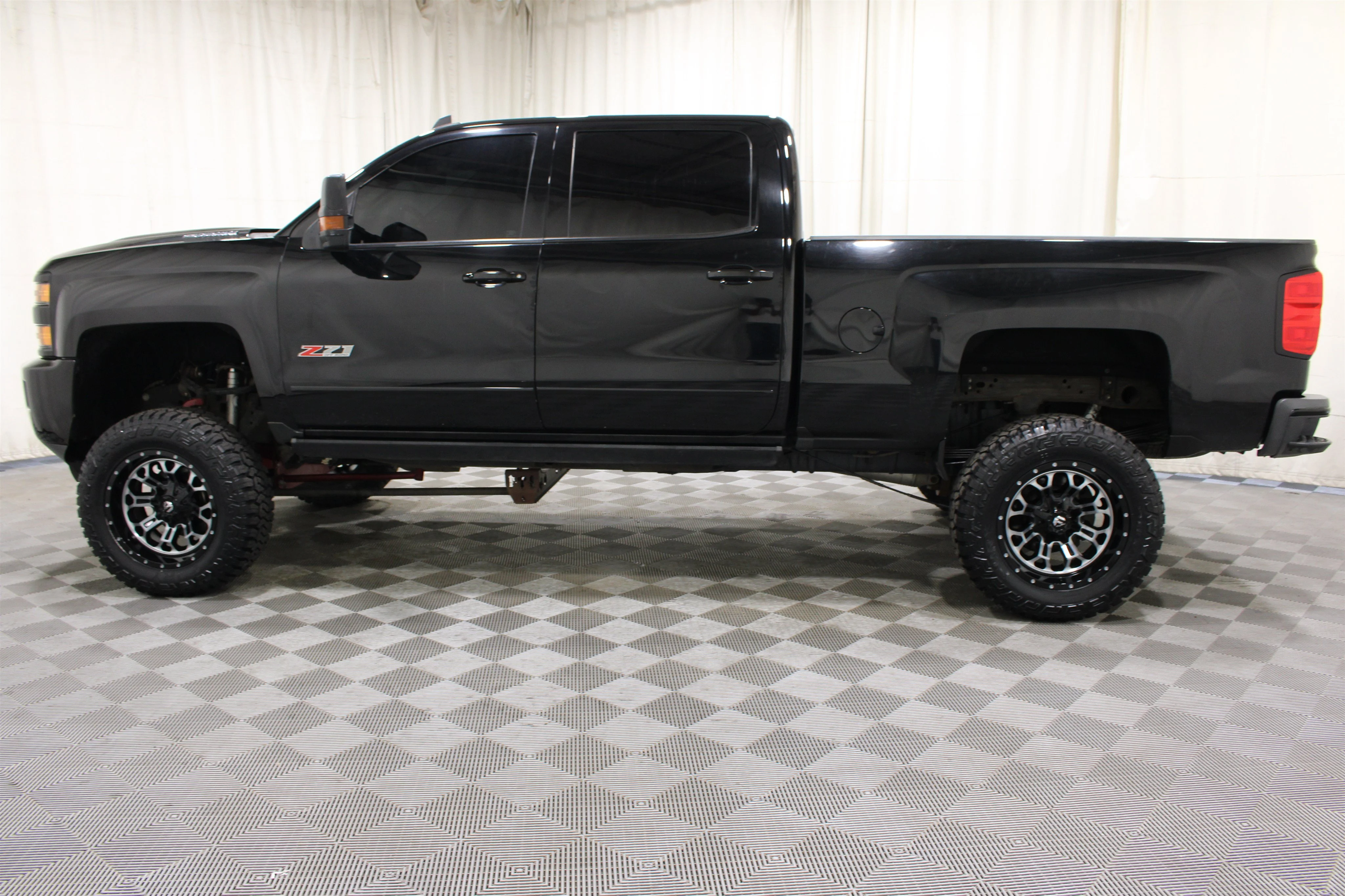 2017 Chevrolet Silverado 2500HD LTZ - Photo 32