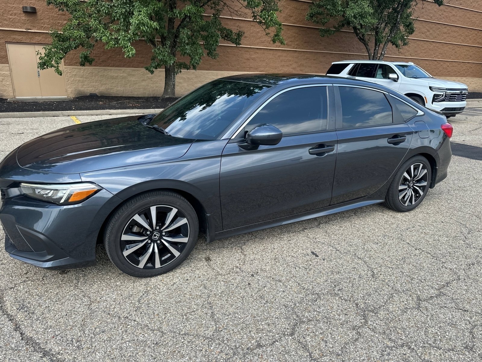 Certified Used 2024 Meteorite Gray Metallic Honda EX image 5