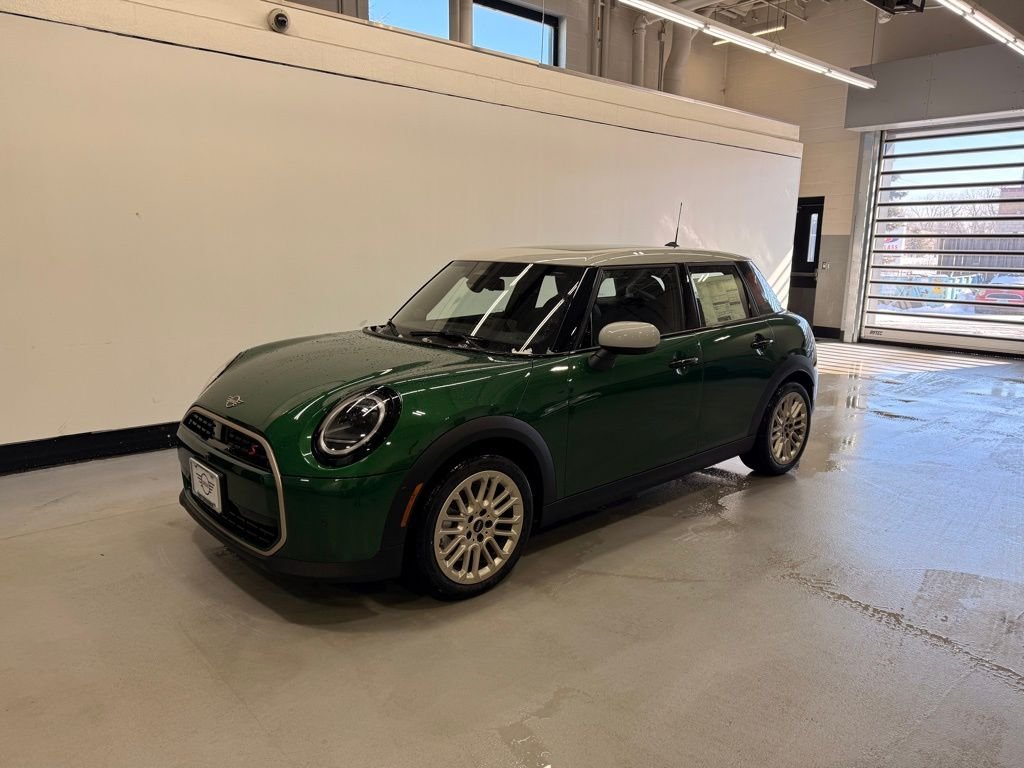 2026 MINI Hardtop Cooper S's photo