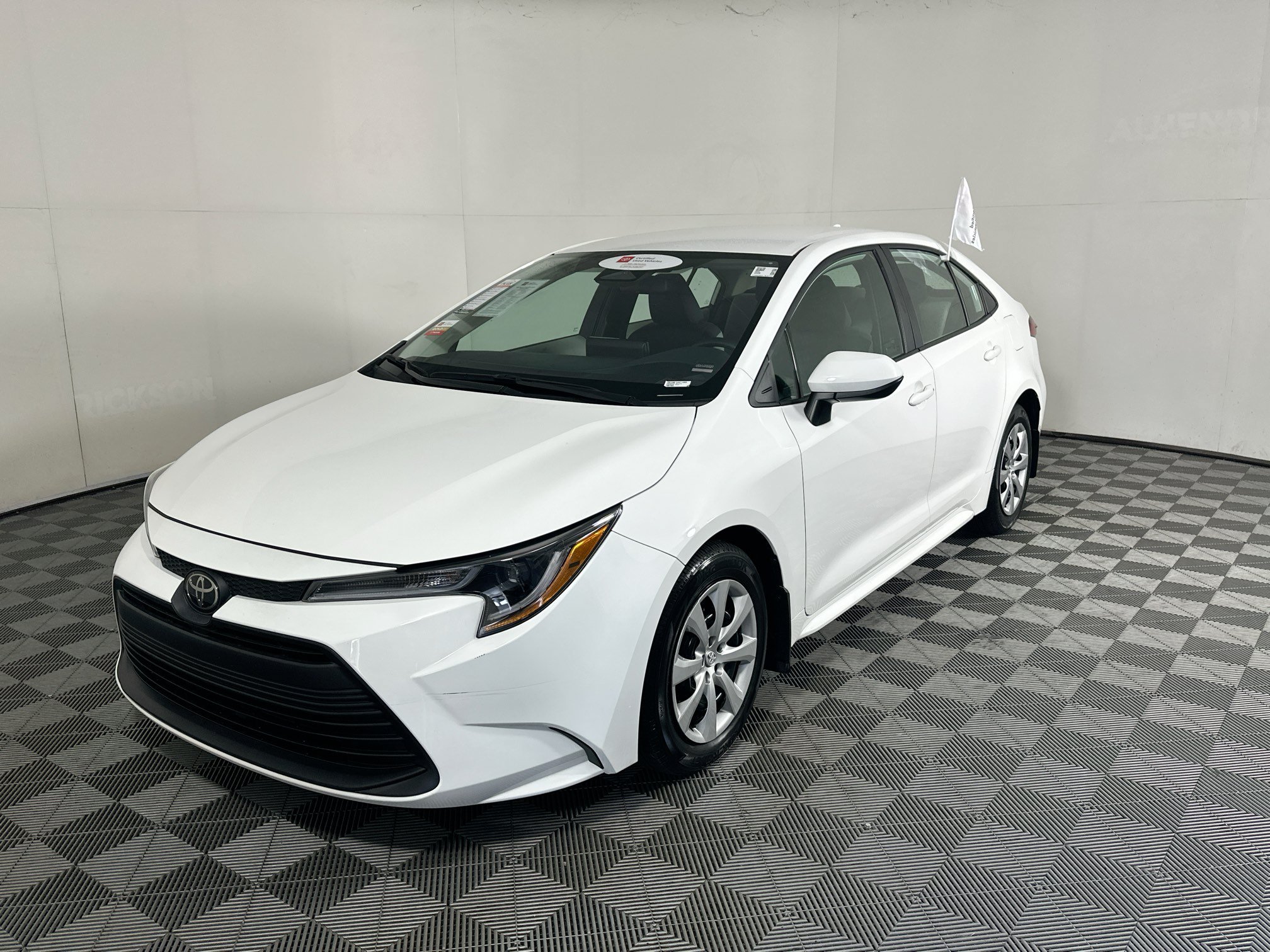 Certified Used 2025 Ice Toyota LE image 7