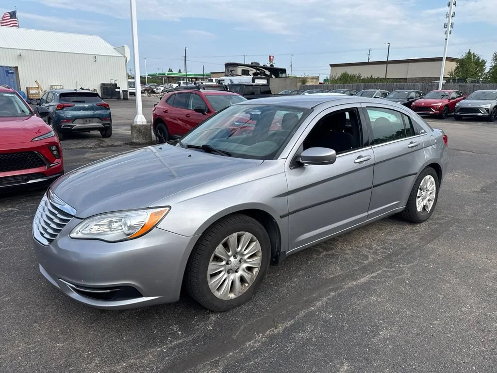 Used 2013 Silver Chrysler LX image 5