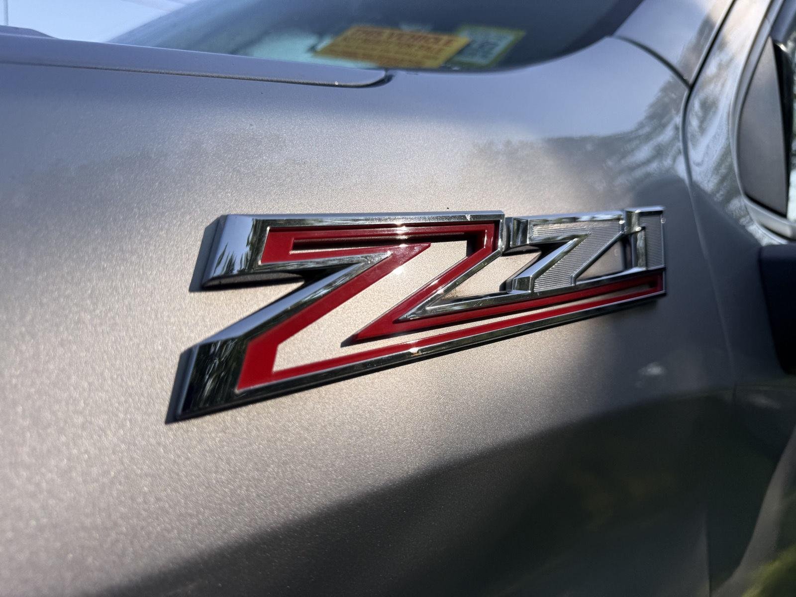 Used 2019 Silver Ice Metallic Chevrolet RST image 5