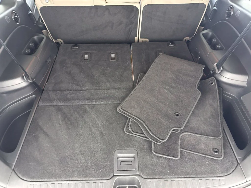 Used 2017 White Honda EX-L image 33