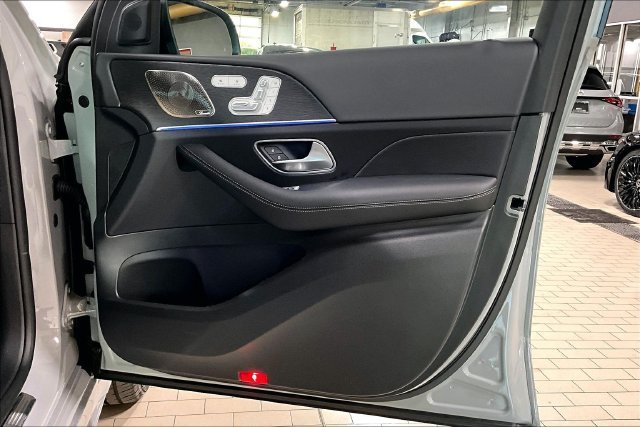 Certified Used 2026 Gray Mercedes-Benz GLE 450 image 29