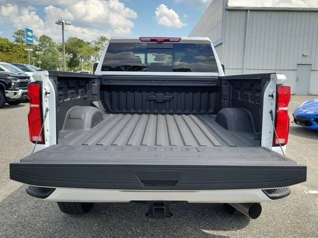 2025 Chevrolet Silverado 2500HD High Country - Photo 11