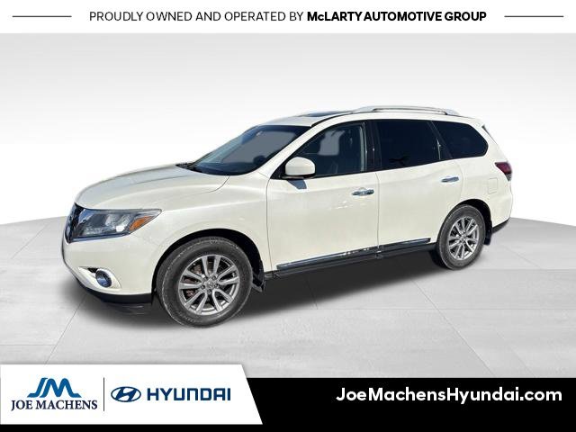 Used 2016 White Nissan SL image 2