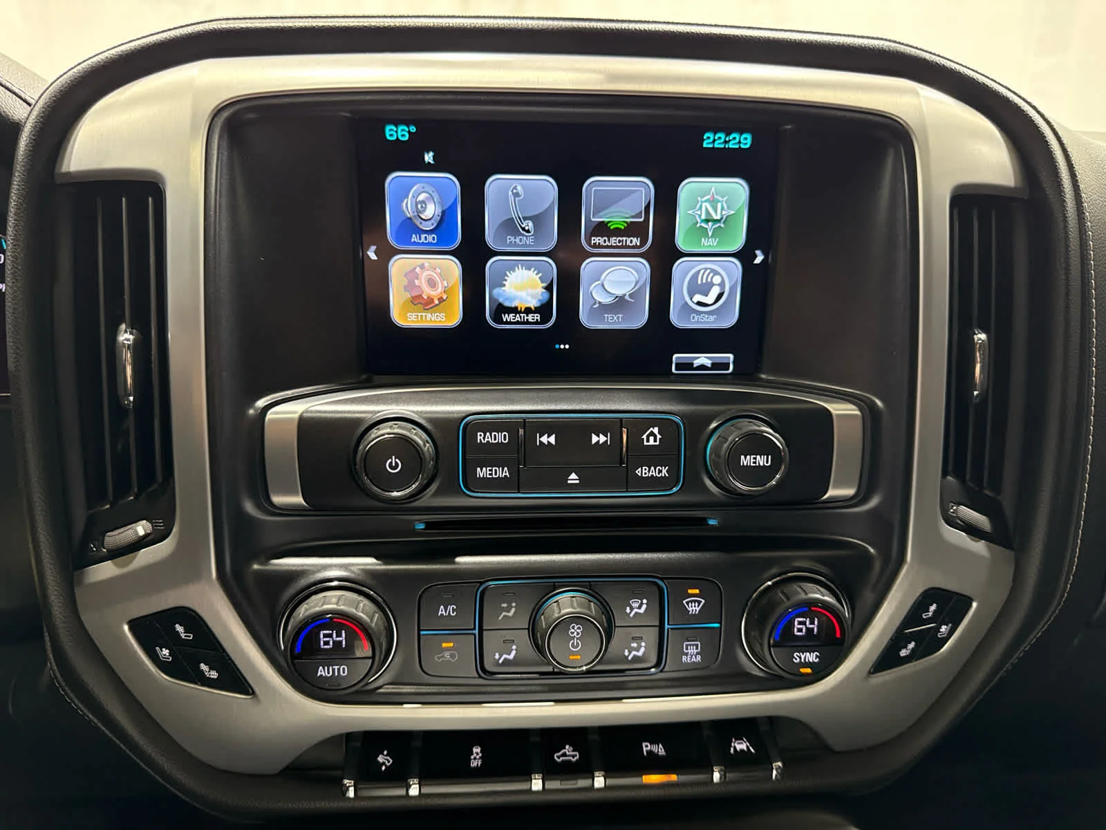 Used 2018 QUICKSILVER METALLIC GMC SLT image 22