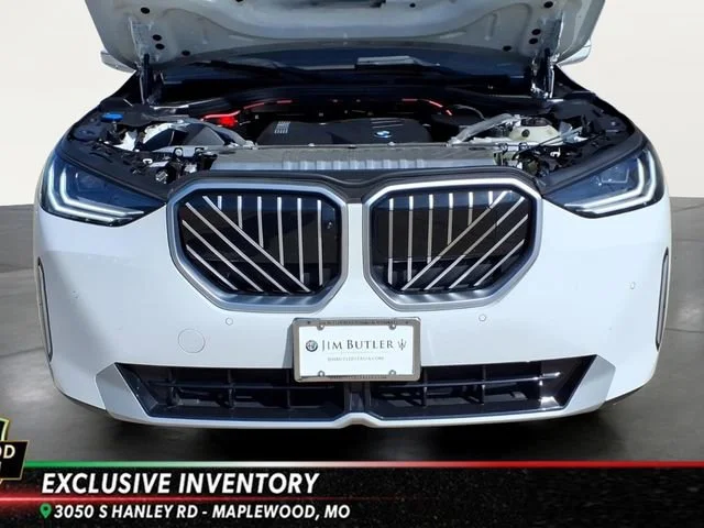 Used 2025 White BMW 30 xDrive image 23