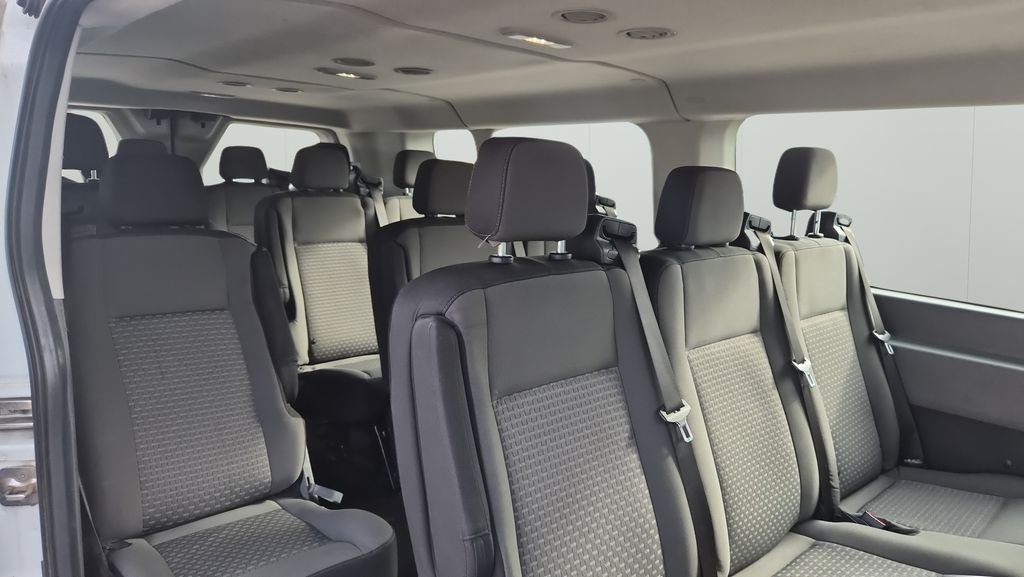 Used 2023 White Ford XLT image 9