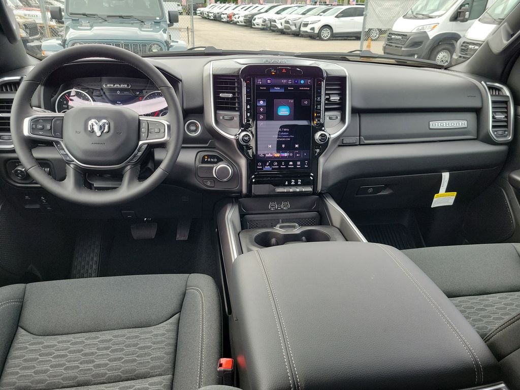 New 2026 Diamond Black Crystal Pearl-Coat Exterior Paint RAM Big Horn/Lone Star image 19