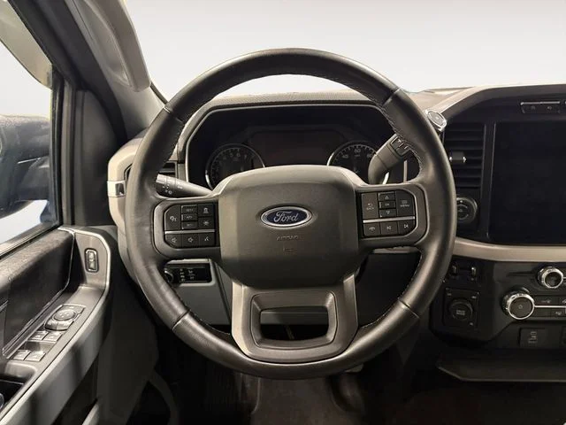 Used 2023 Blue Ford XLT image 12
