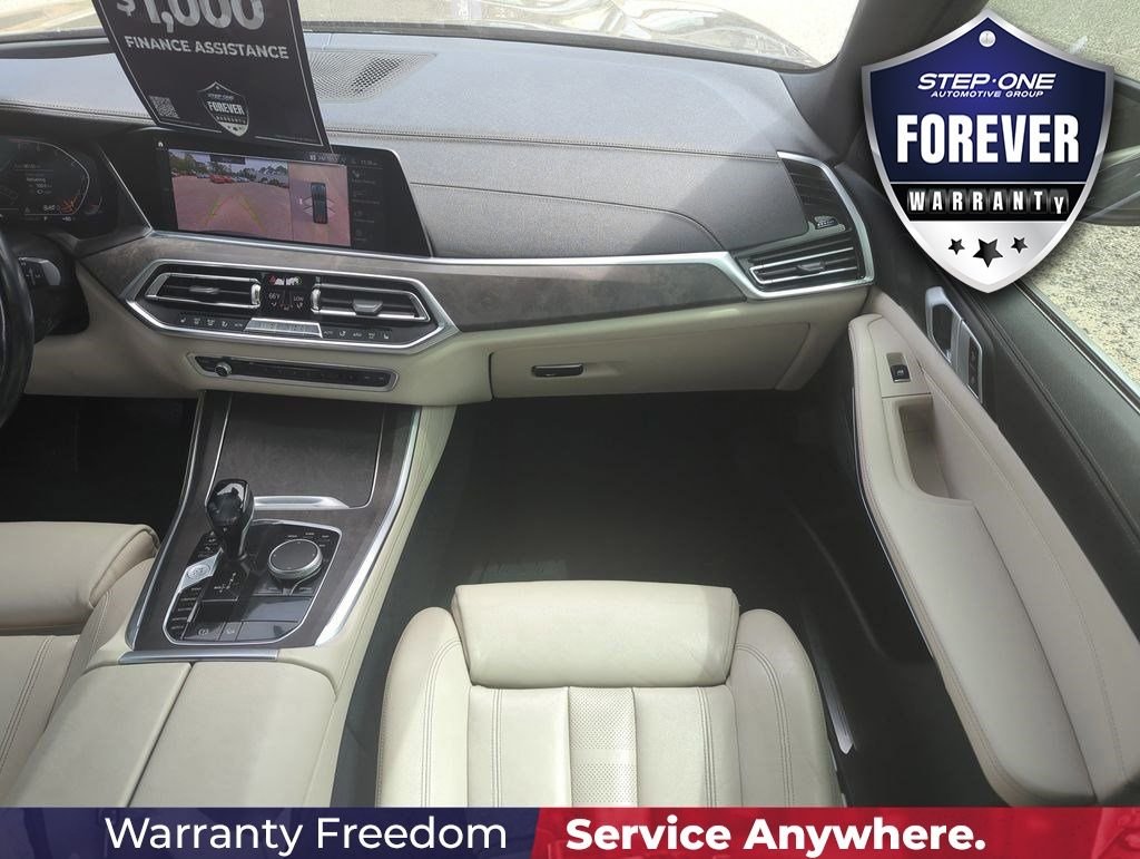 Used 2019 Gray BMW xDrive40i image 24
