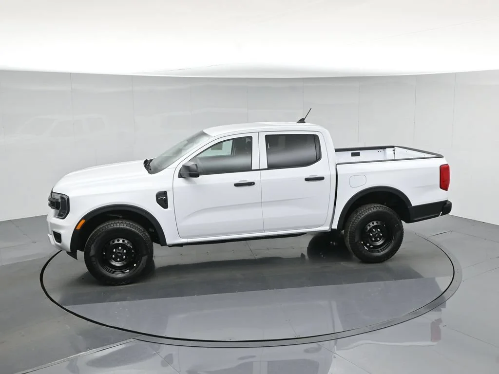 New 2026 Oxford White Ford XL image 44